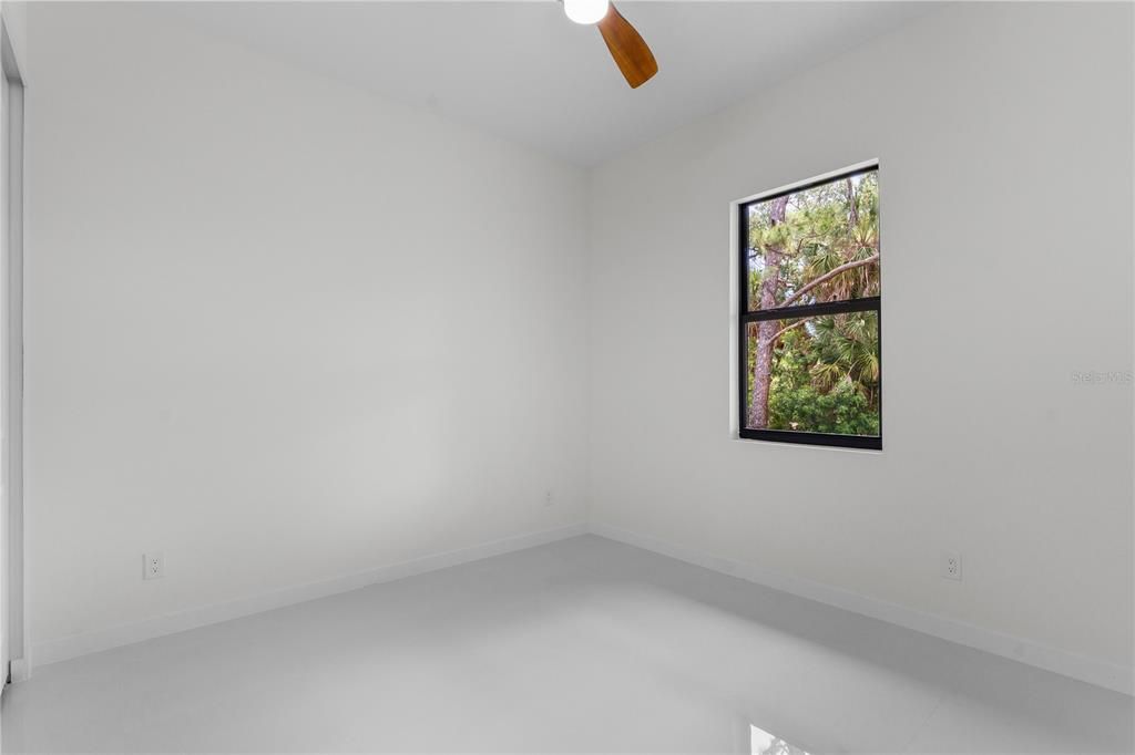 En Renta: $2,400 (4 camas, 3 baños, 1904 Pies cuadrados)