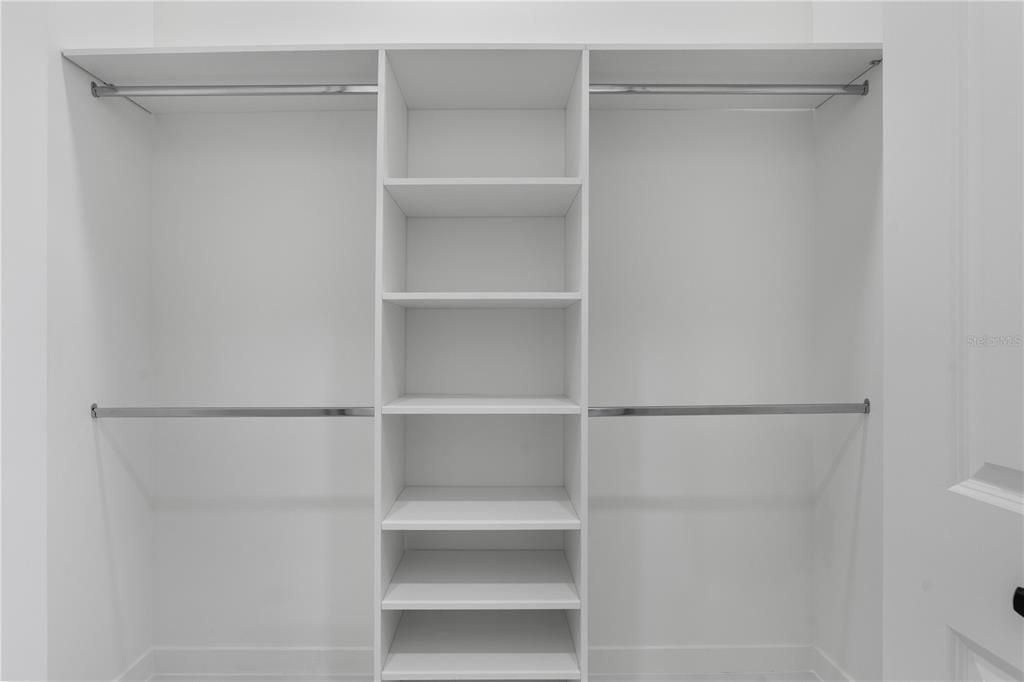 En Renta: $2,400 (4 camas, 3 baños, 1904 Pies cuadrados)