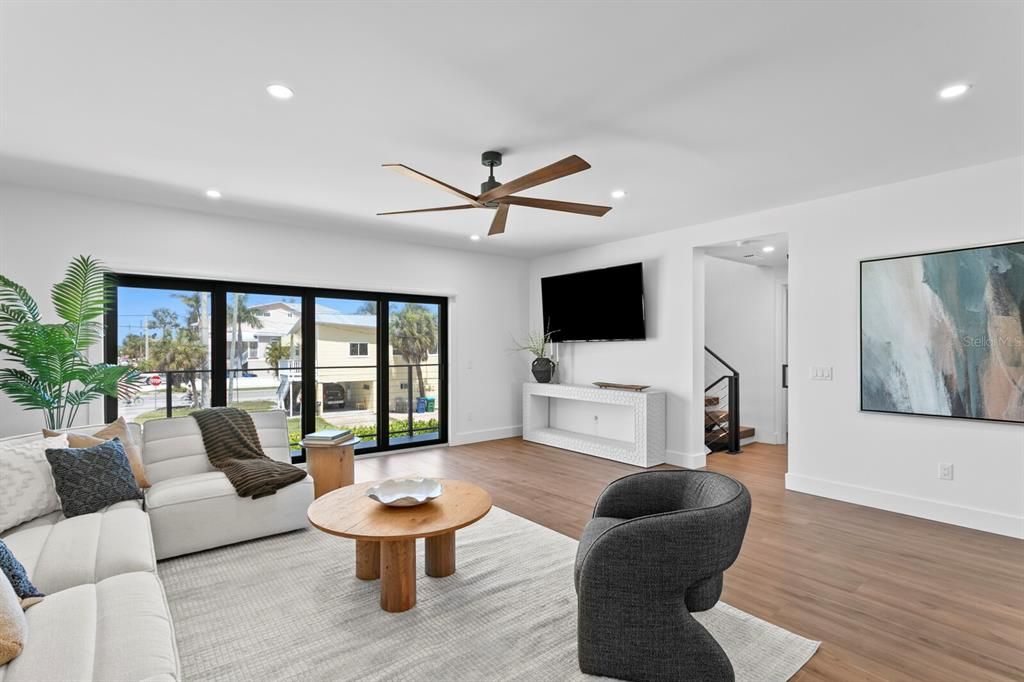 For Sale: $4,500,000 (5 beds, 4 baths, 3928 Square Feet)