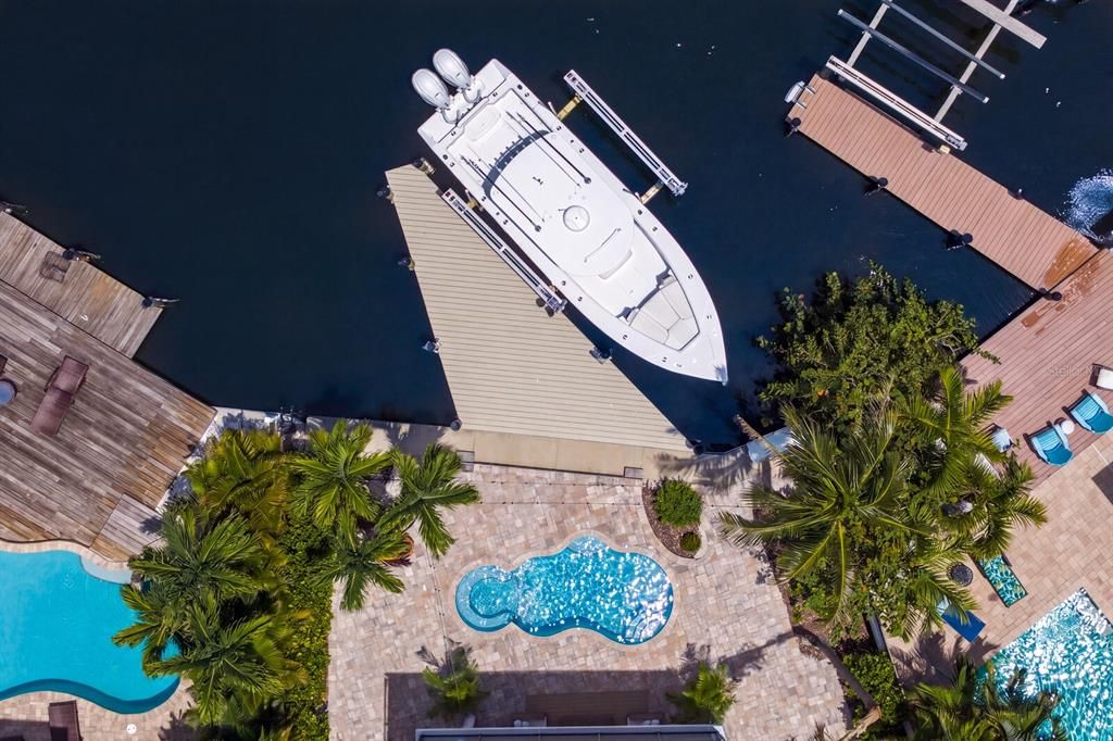 For Sale: $4,500,000 (5 beds, 4 baths, 3928 Square Feet)