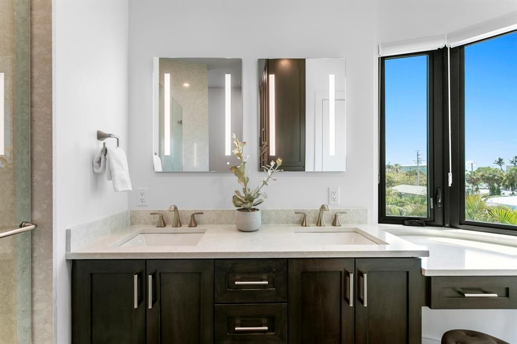 For Sale: $4,500,000 (5 beds, 4 baths, 3928 Square Feet)