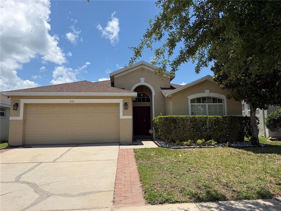 En Venta: $399,900 (4 camas, 2 baños, 2014 Pies cuadrados)