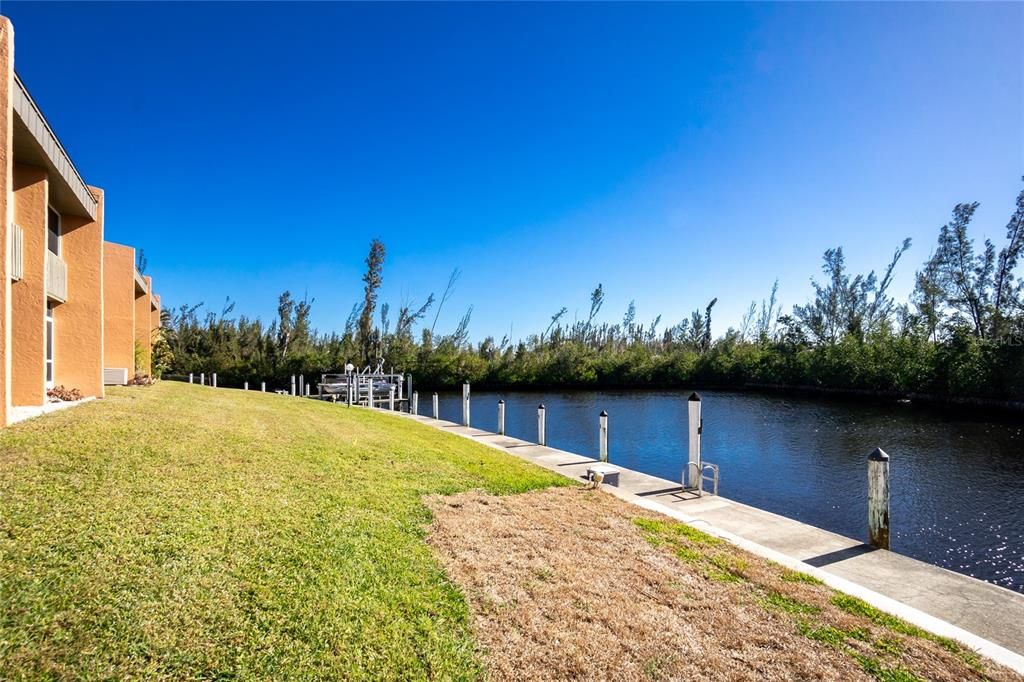 For Rent: $1,650 (2 beds, 2 baths, 1012 Square Feet)