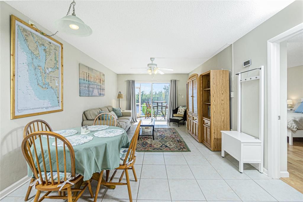 For Rent: $1,650 (2 beds, 2 baths, 1012 Square Feet)
