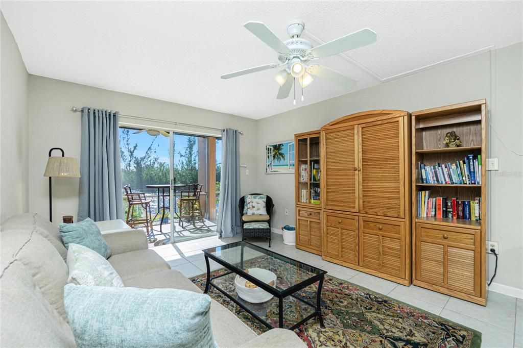 For Rent: $1,650 (2 beds, 2 baths, 1012 Square Feet)
