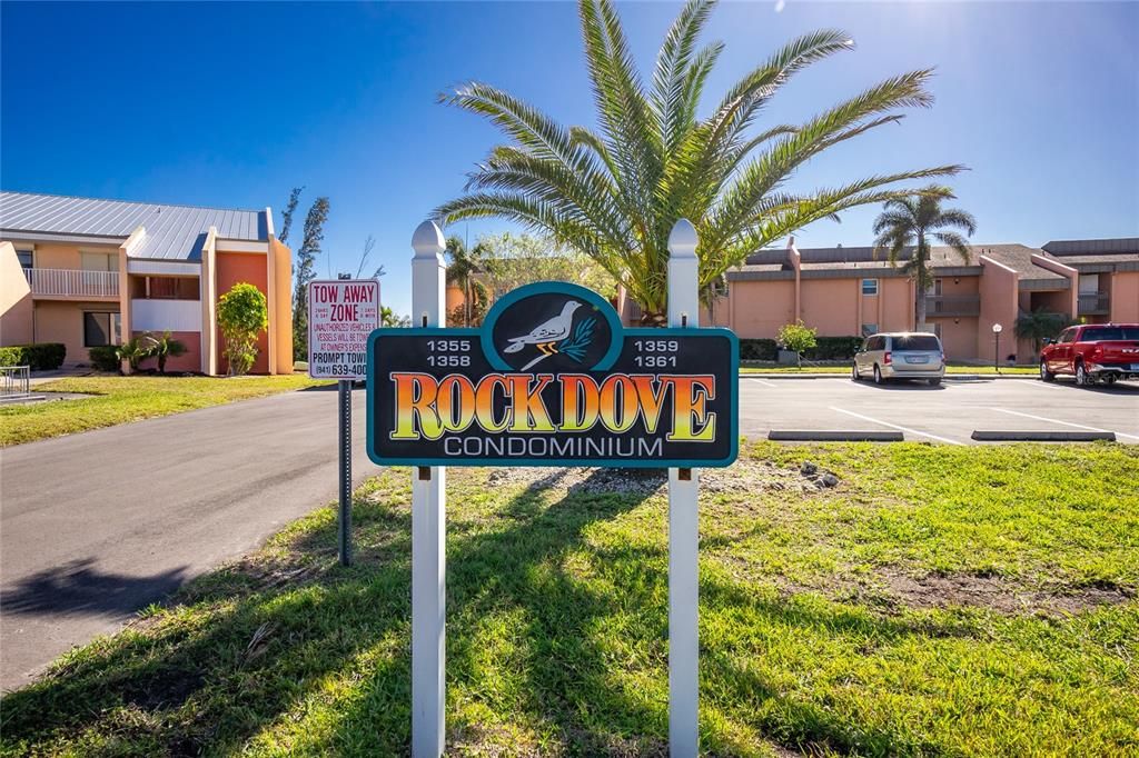 For Rent: $1,650 (2 beds, 2 baths, 1012 Square Feet)