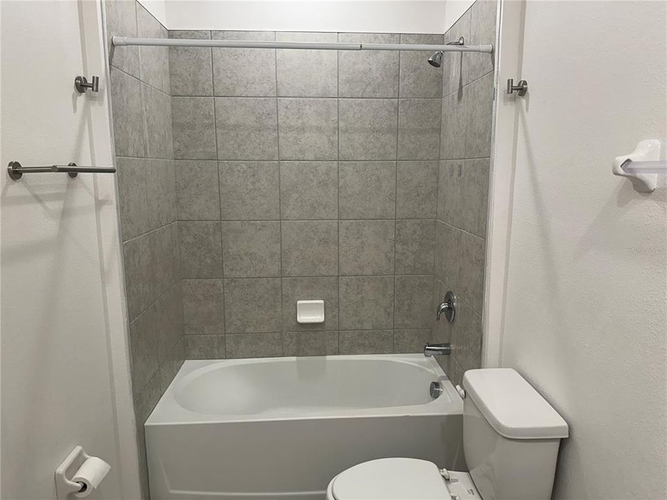 В аренду: $2,200 (3 спален, 2 ванн, 1703 Квадратных фут)