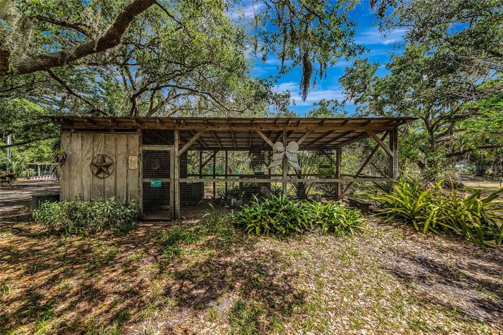 For Sale: $875,000 (3 beds, 2 baths, 1962 Square Feet)