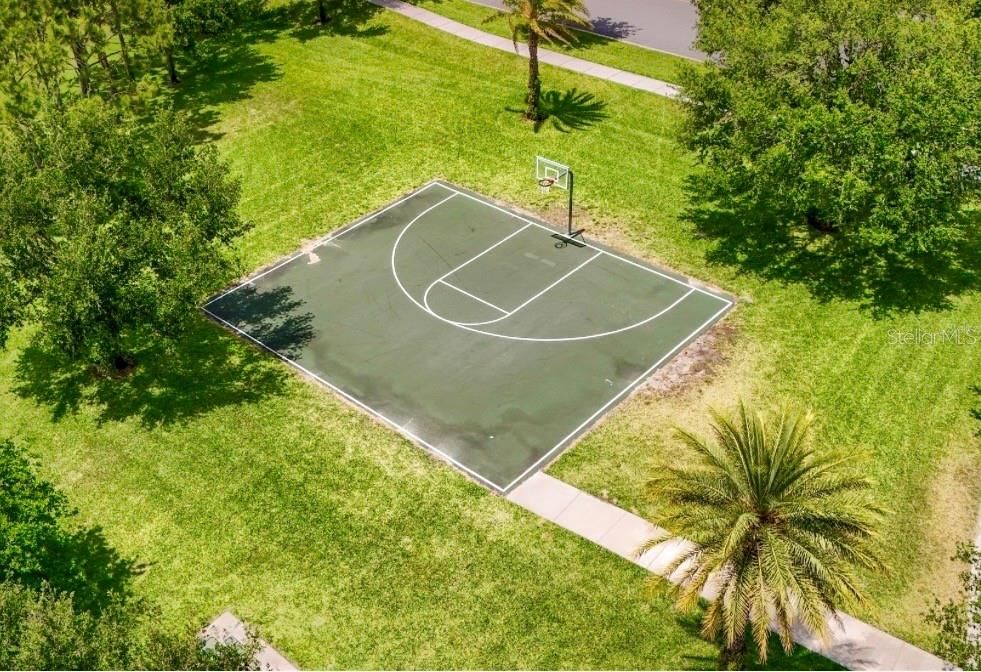 En Venta: $435,000 (4 camas, 3 baños, 1861 Pies cuadrados)