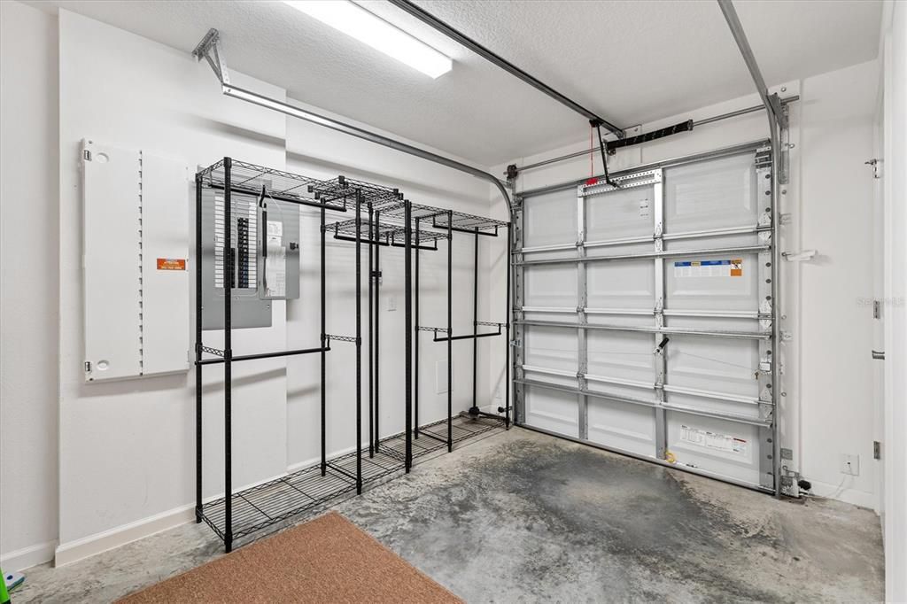 For Sale: $260,000 (2 beds, 2 baths, 1051 Square Feet)