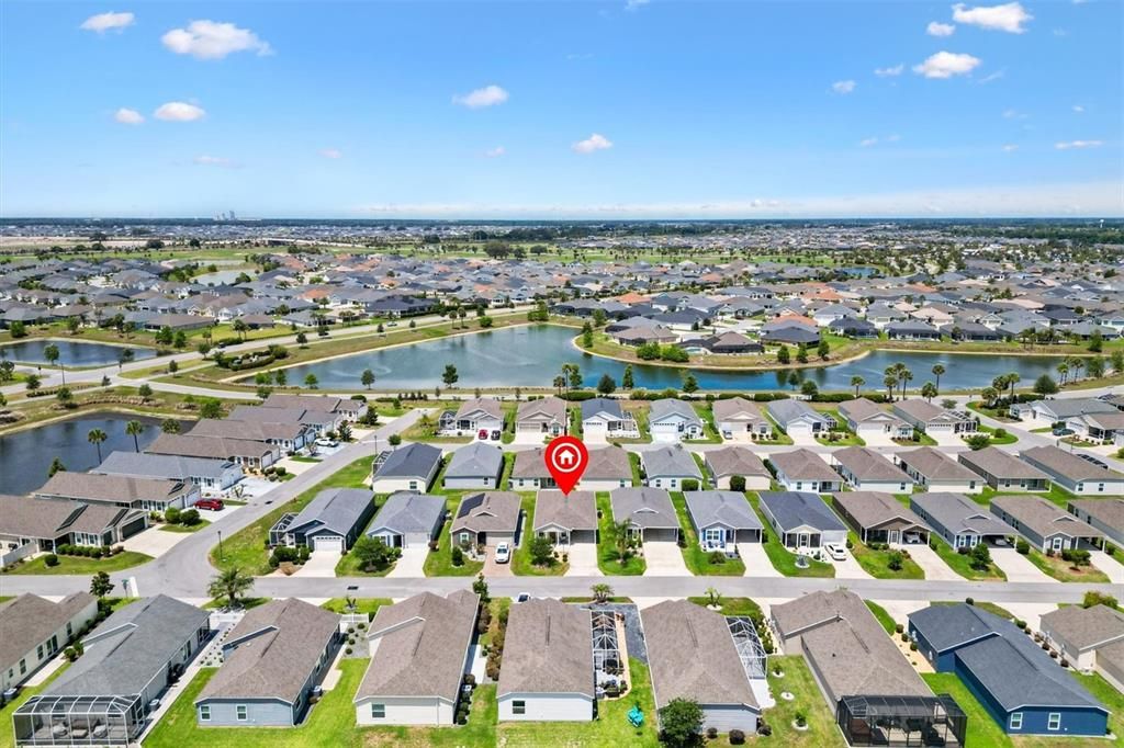 For Sale: $260,000 (2 beds, 2 baths, 1051 Square Feet)