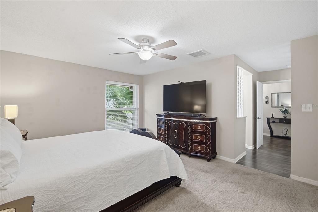 For Sale: $540,000 (4 beds, 2 baths, 2589 Square Feet)