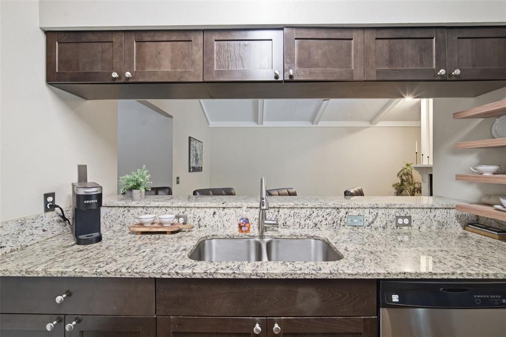 For Sale: $540,000 (4 beds, 2 baths, 2589 Square Feet)