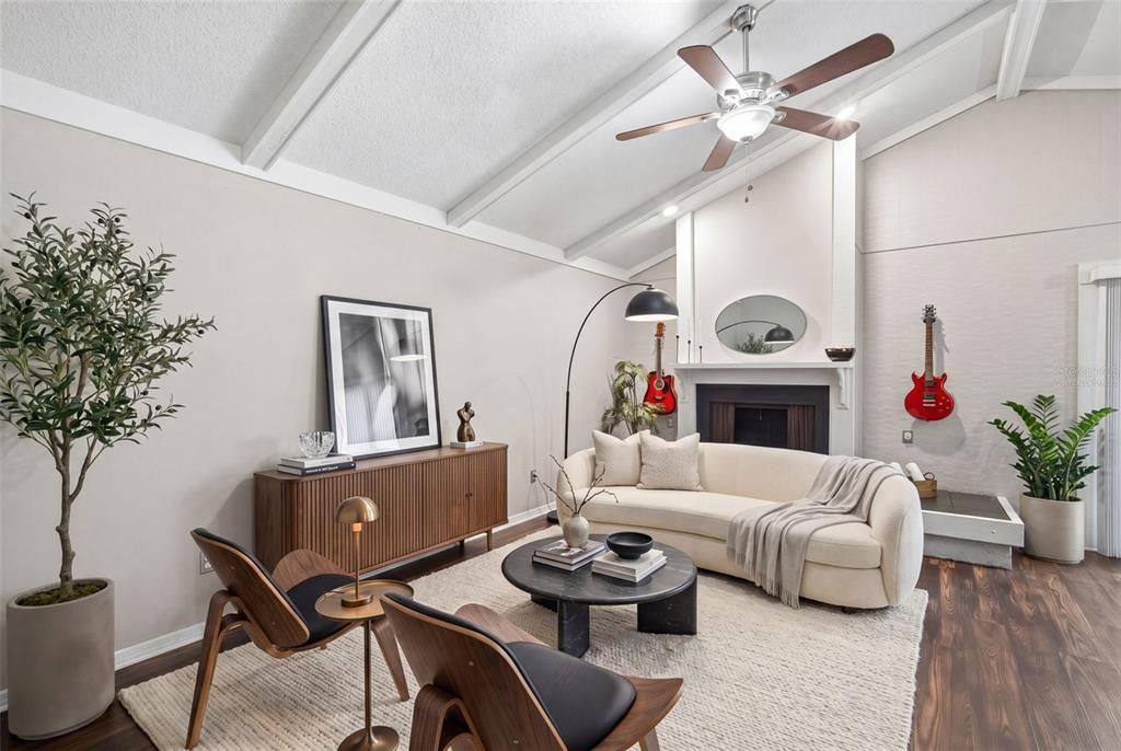 For Sale: $540,000 (4 beds, 2 baths, 2589 Square Feet)