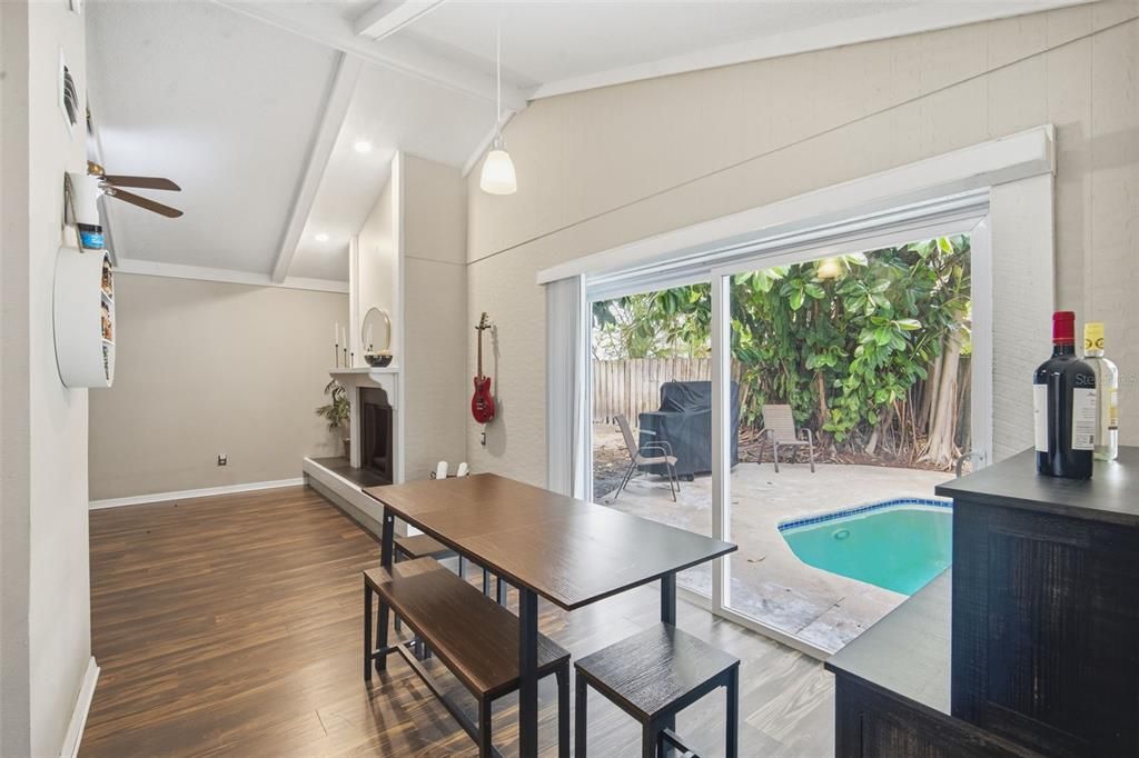 For Sale: $540,000 (4 beds, 2 baths, 2589 Square Feet)