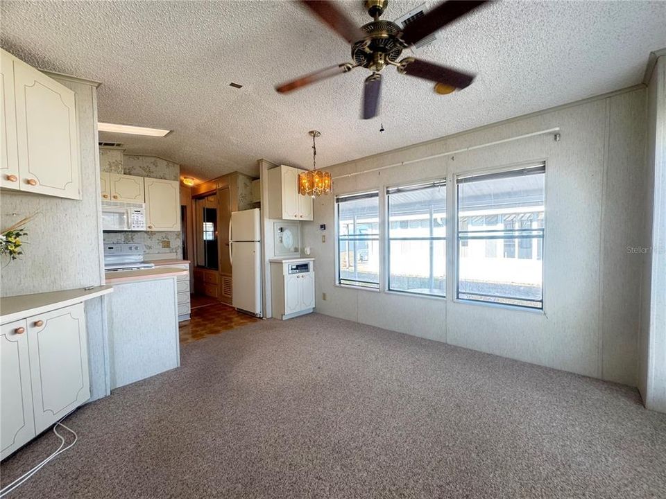 For Sale: $70,000 (1 beds, 1 baths, 680 Square Feet)