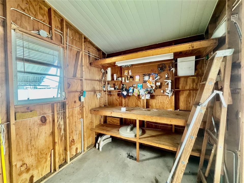 For Sale: $70,000 (1 beds, 1 baths, 680 Square Feet)