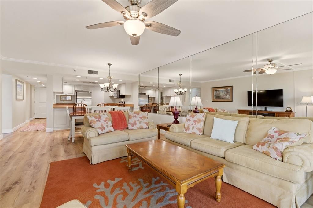 En Venta: $775,000 (2 camas, 2 baños, 1200 Pies cuadrados)