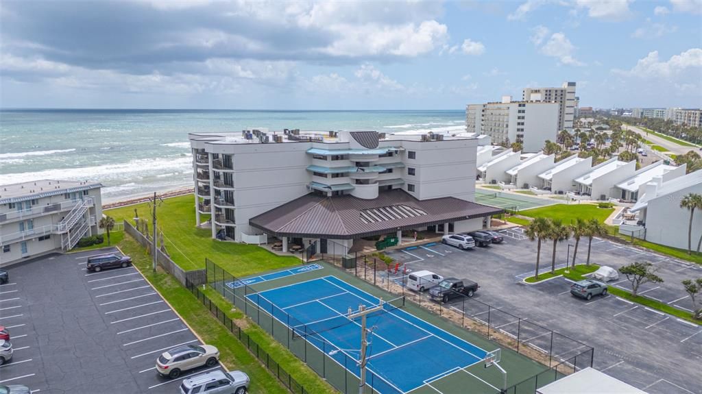 En Venta: $775,000 (2 camas, 2 baños, 1200 Pies cuadrados)