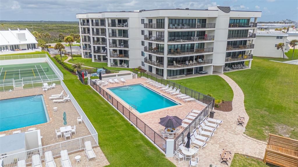 En Venta: $775,000 (2 camas, 2 baños, 1200 Pies cuadrados)