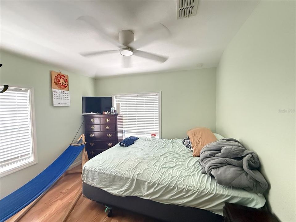 En Venta: $450,000 (6 camas, 4 baños, 3036 Pies cuadrados)