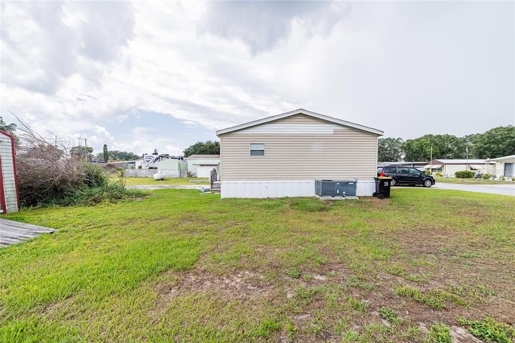 For Sale: $199,000 (3 beds, 2 baths, 1215 Square Feet)