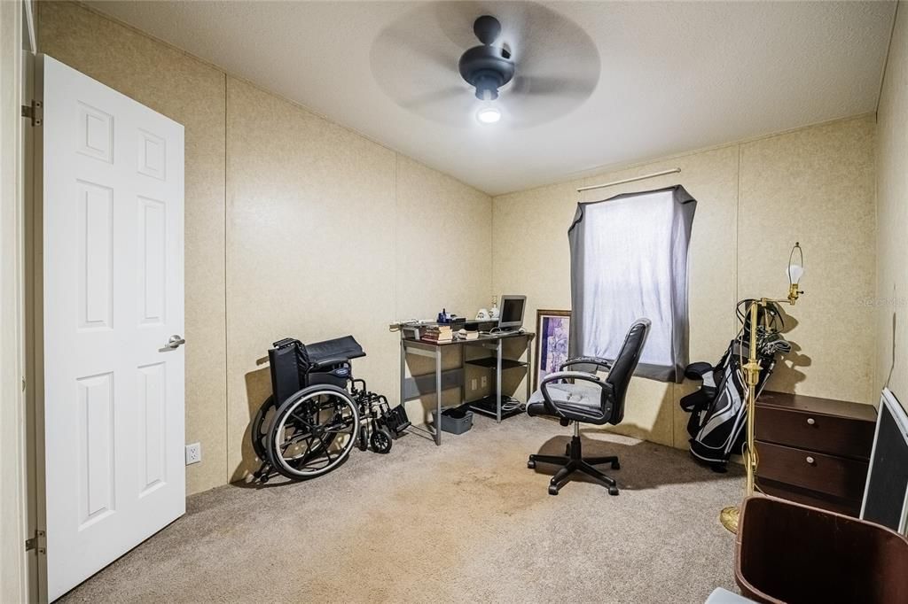 For Sale: $199,000 (3 beds, 2 baths, 1215 Square Feet)