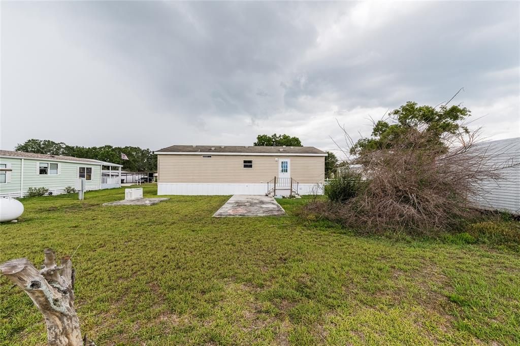 For Sale: $199,000 (3 beds, 2 baths, 1215 Square Feet)