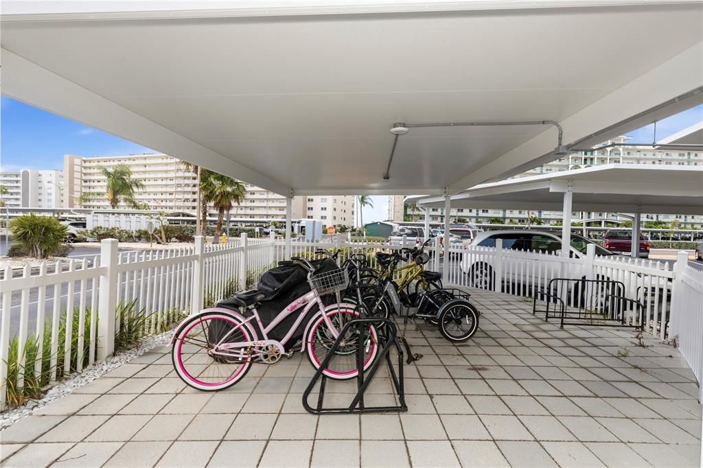 For Sale: $299,900 (2 beds, 2 baths, 1120 Square Feet)