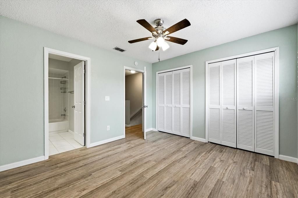For Sale: $529,000 (2 beds, 2 baths, 1330 Square Feet)