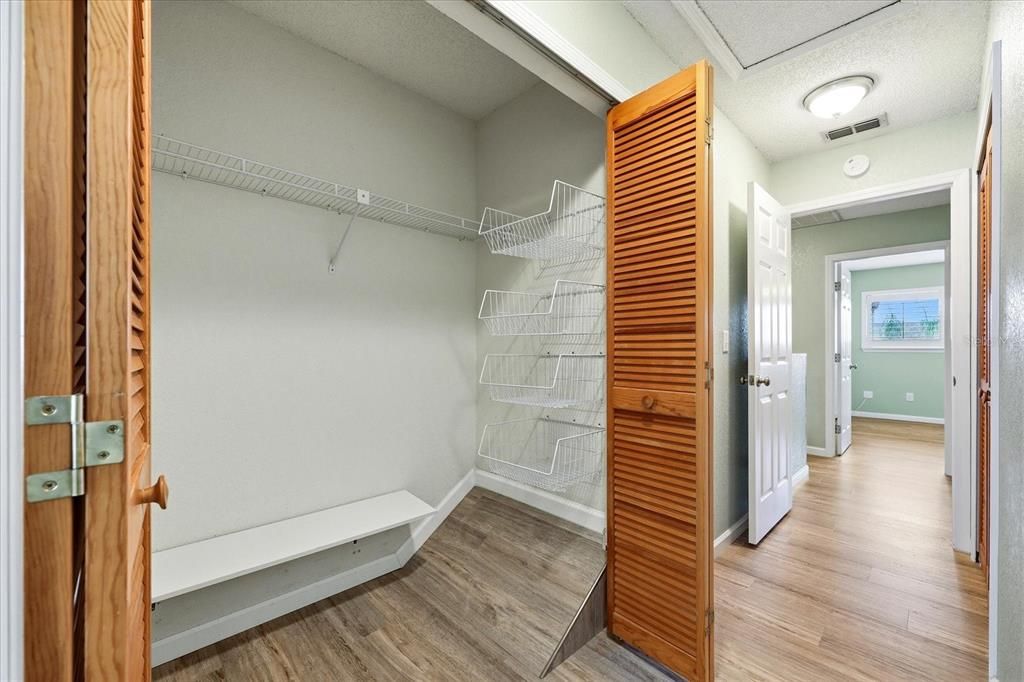 For Sale: $529,000 (2 beds, 2 baths, 1330 Square Feet)