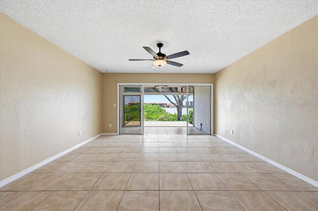 For Sale: $529,000 (2 beds, 2 baths, 1330 Square Feet)