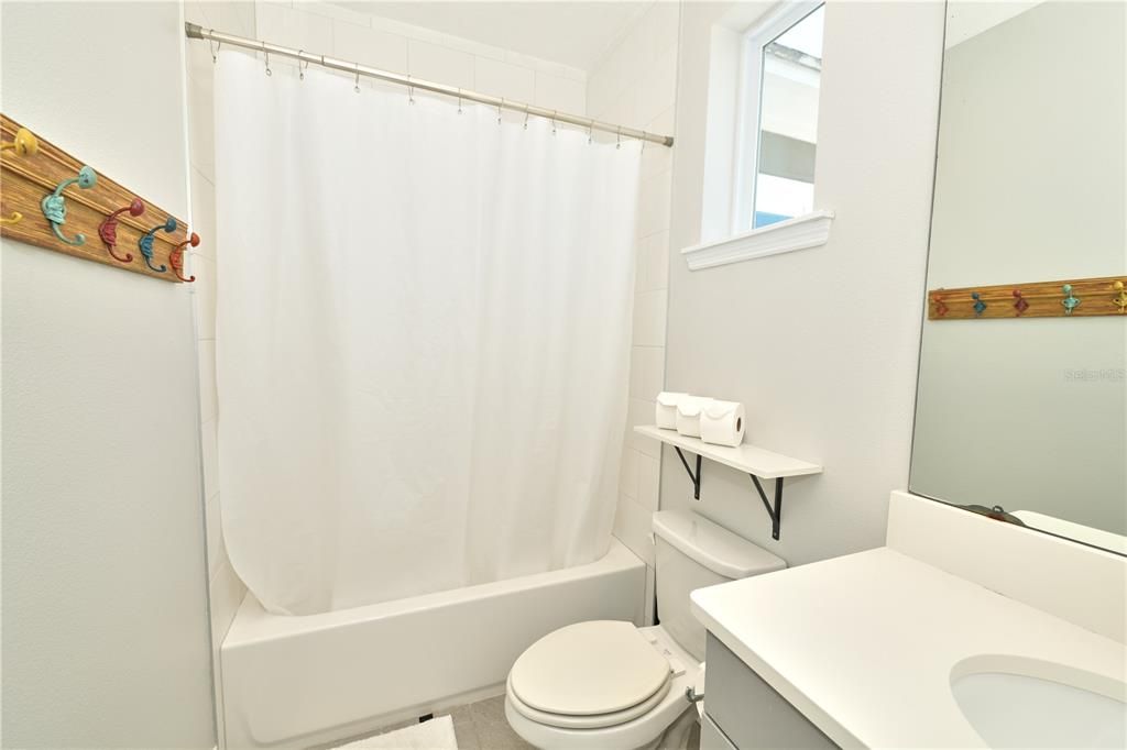 En Renta: $5,750 (5 camas, 3 baños, 2910 Pies cuadrados)