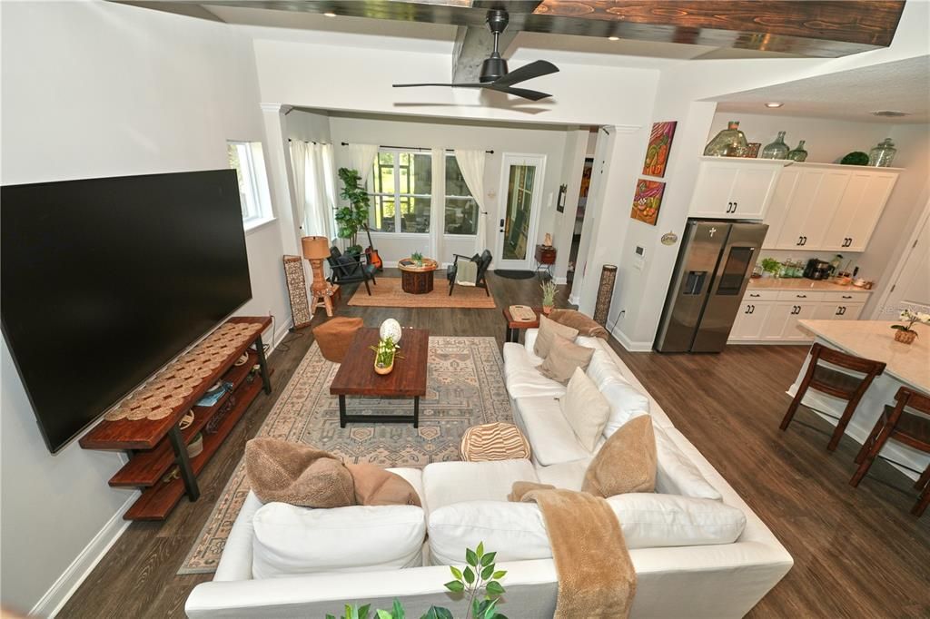 En Renta: $5,750 (5 camas, 3 baños, 2910 Pies cuadrados)