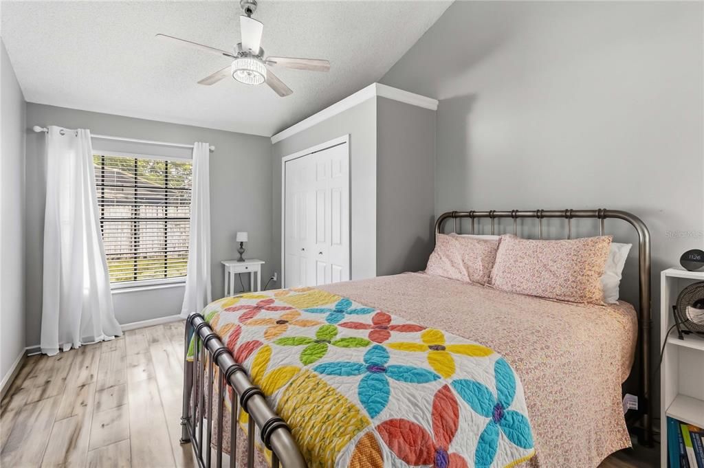 For Sale: $320,000 (2 beds, 2 baths, 1133 Square Feet)