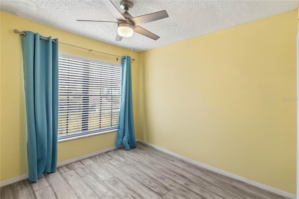 For Sale: $320,000 (2 beds, 2 baths, 1133 Square Feet)