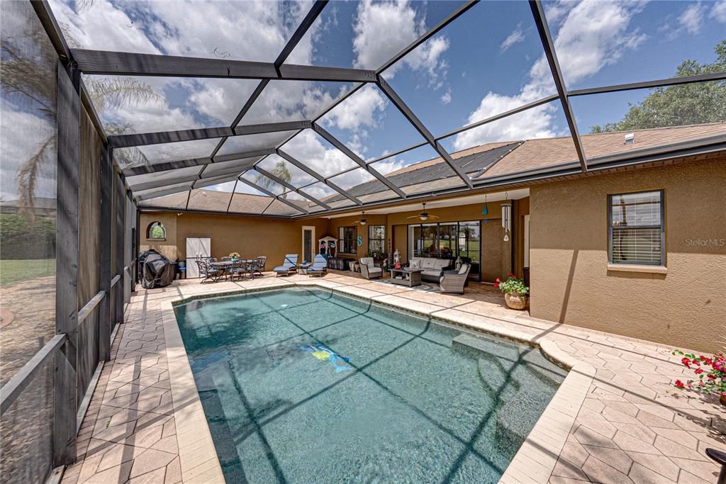 Active With Contract: $700,000 (3 beds, 3 baths, 2471 Square Feet)