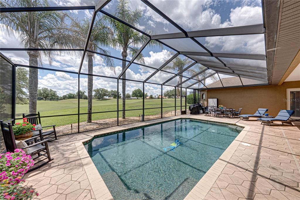 Active With Contract: $700,000 (3 beds, 3 baths, 2471 Square Feet)