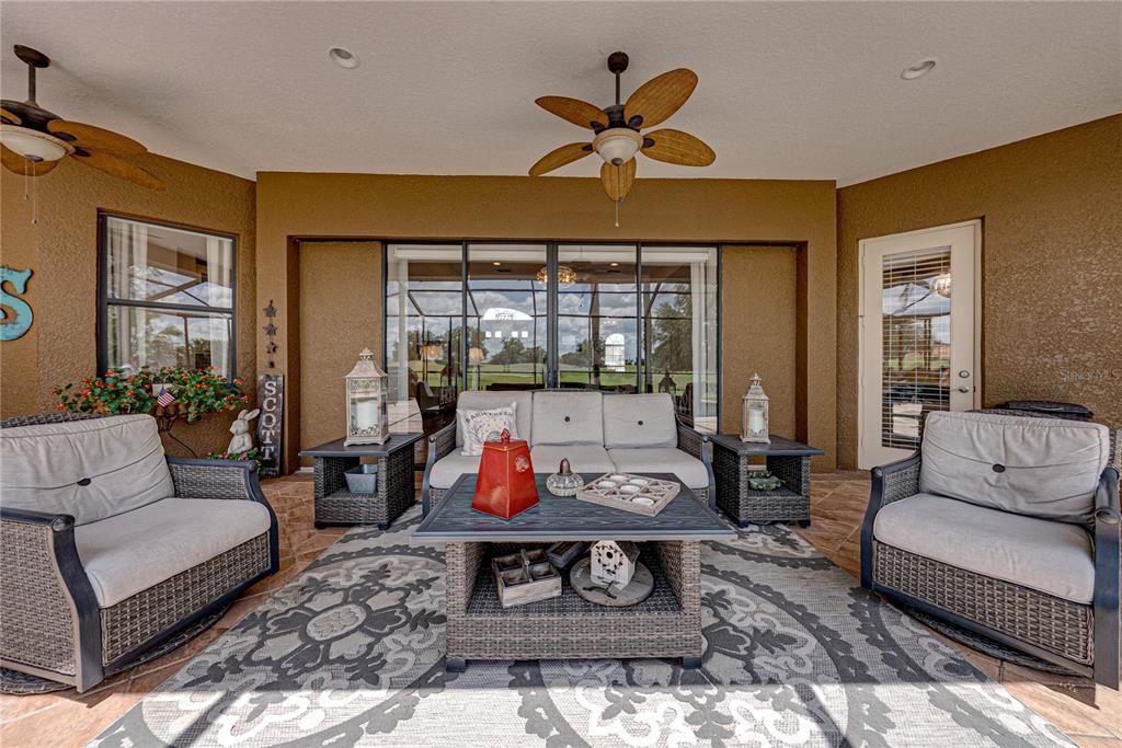 Active With Contract: $700,000 (3 beds, 3 baths, 2471 Square Feet)