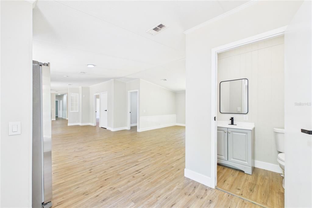 For Sale: $274,900 (3 beds, 2 baths, 2052 Square Feet)