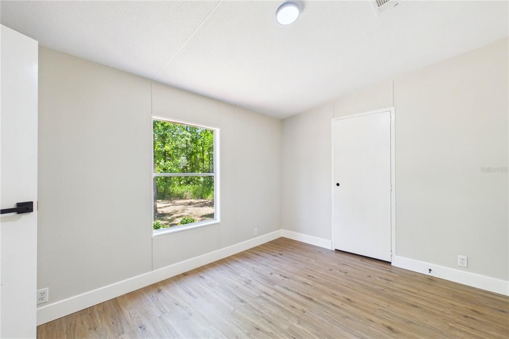 For Sale: $274,900 (3 beds, 2 baths, 2052 Square Feet)