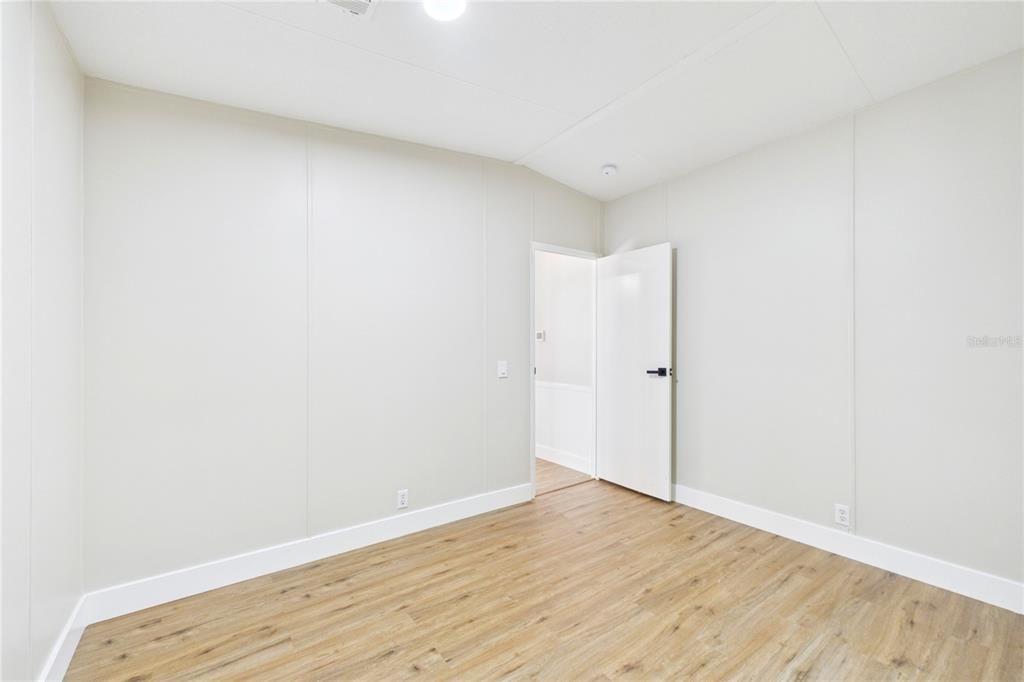 For Sale: $274,900 (3 beds, 2 baths, 2052 Square Feet)