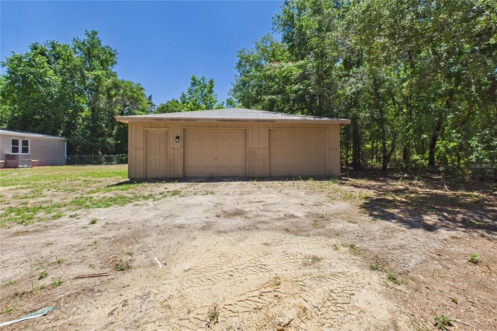 For Sale: $274,900 (3 beds, 2 baths, 2052 Square Feet)