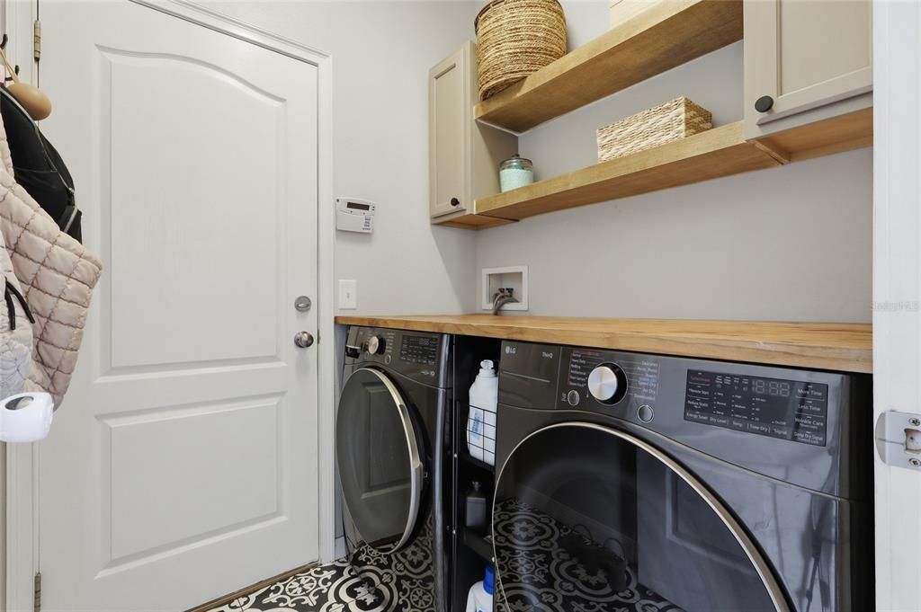 Activo con contrato: $385,000 (4 camas, 3 baños, 2013 Pies cuadrados)