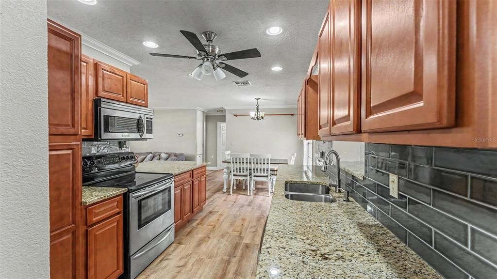 For Sale: $299,900 (4 beds, 2 baths, 1860 Square Feet)