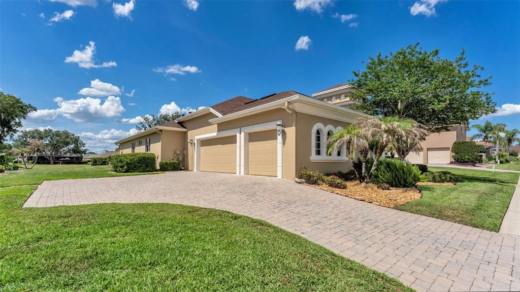 For Sale: $865,000 (3 beds, 3 baths, 3451 Square Feet)
