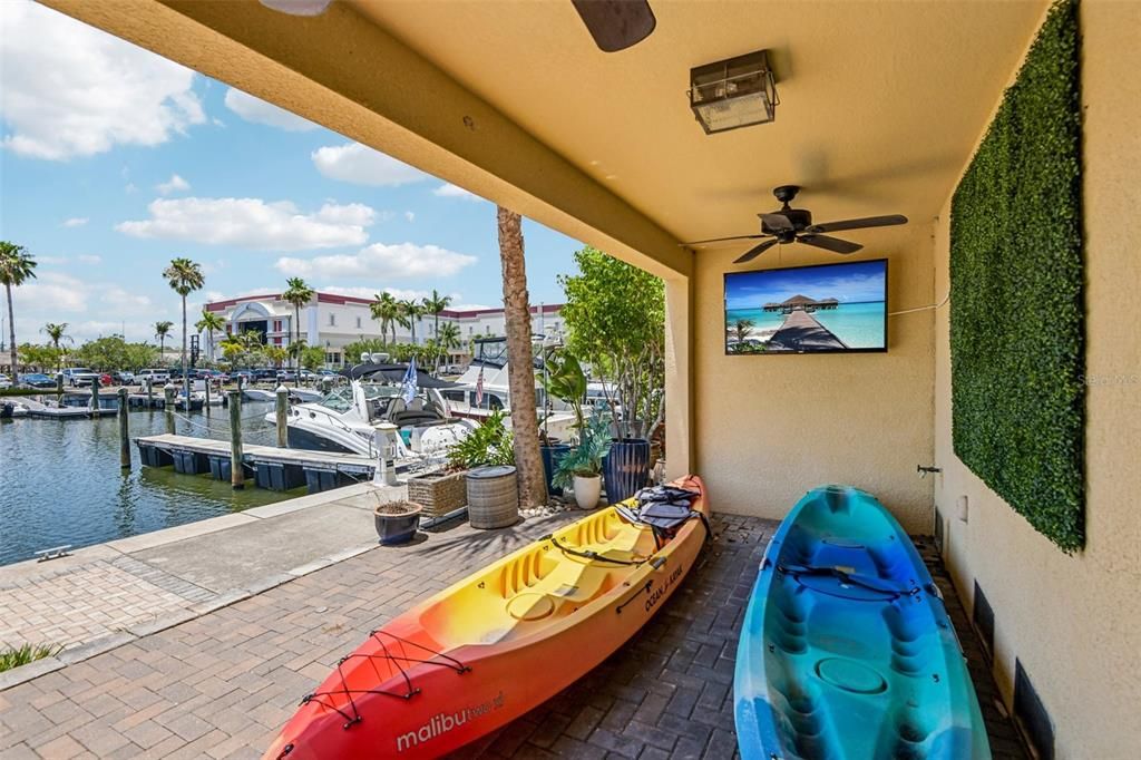 En Venta: $749,000 (3 camas, 2 baños, 1920 Pies cuadrados)