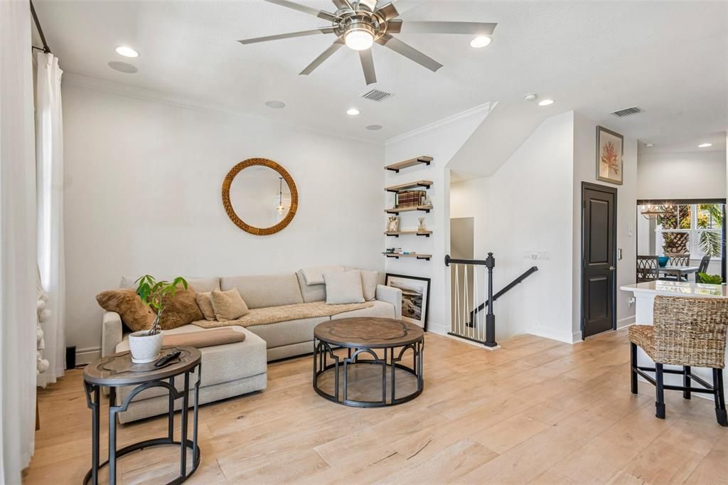 En Venta: $749,000 (3 camas, 2 baños, 1920 Pies cuadrados)