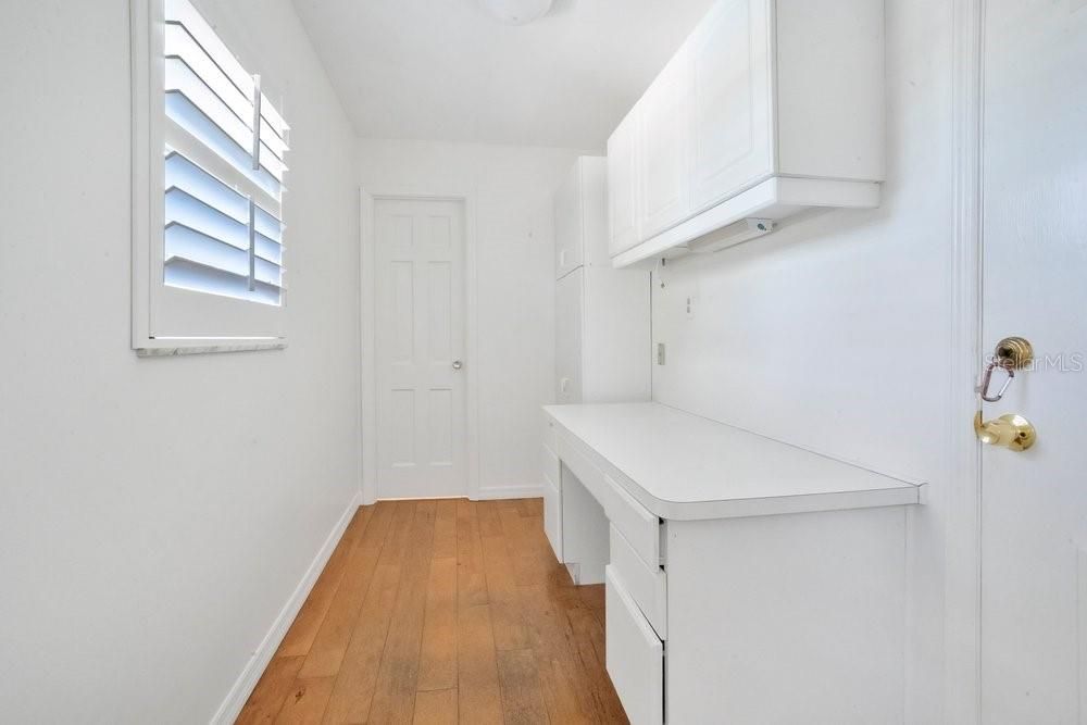 Activo con contrato: $925,000 (4 camas, 2 baños, 2280 Pies cuadrados)
