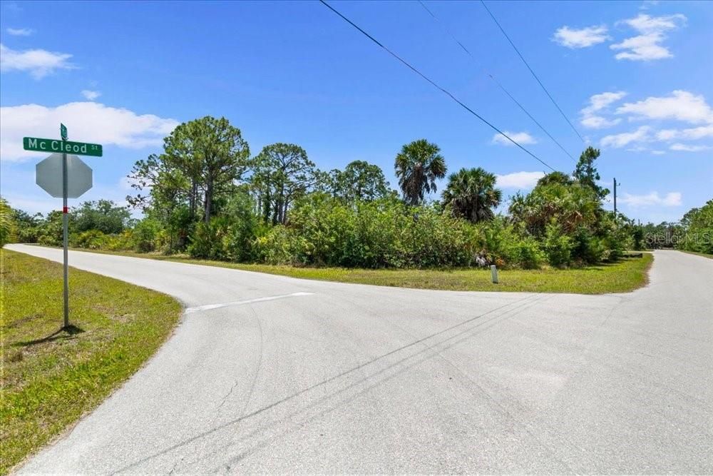 待售: $29,000 (0.32 acres)